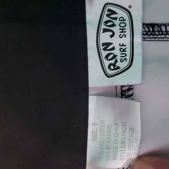 Ron Jon surf shop women's 9 black with pink & white stripes board shorts - Picture 4 of 5